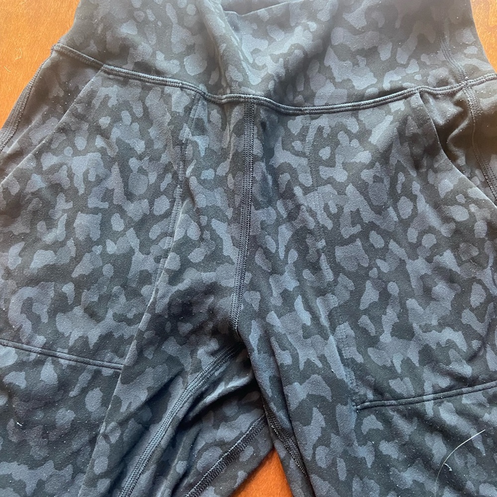 Lululemon Align Joggers - Picture 4 of 5
